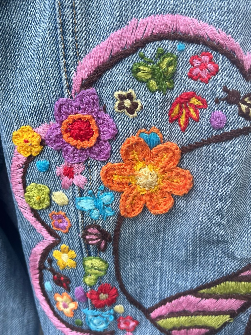 Ivy Jane Denim Jacket with Colorful Embroidered Peace sign and Flowers size S - Picture 6 of 15